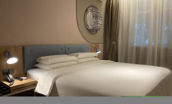 Homeinn · neo (Shanghai Train Station)