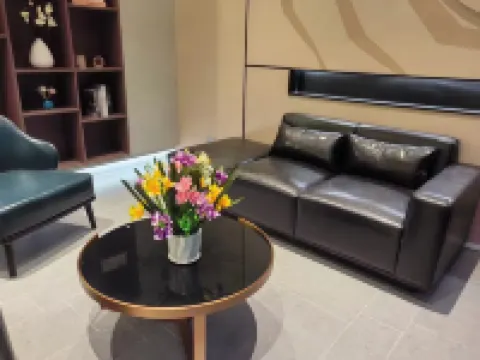Mengyin Yipin Business Hotel