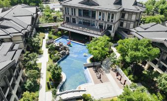 YunTaiShan RoEasy Resort Hotel