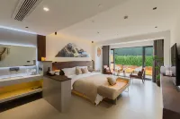 Lugu Lake · Lede Far Mountain Accommodation