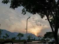 Sansheng Holiday Hotel - Mountain view