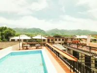 Listening to the Wind and Embracing the Mountain, Viewing and Leisure Vacation Villa, Beautiful Stay - สระว่ายน้ำบนดาดฟ้า