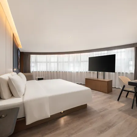 Lucky Hotel