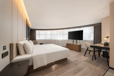 Lucky Hotel Отели рядом с достопримечательностью «King of Min's Tomb»