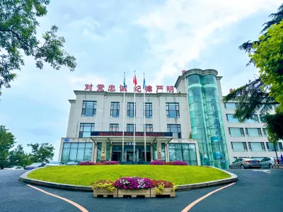 中國煤礦工人大連療養院（付家莊海濱浴場森林動物園店） 付家莊海濱浴場/銀沙灘住宿飯店