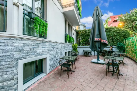 Sultan Hamit Hotel