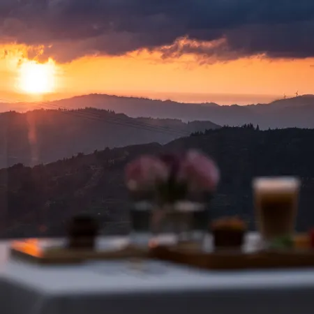 BE IN | Sharge Terrace View Resort