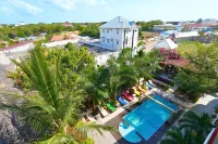 Golden Hotel - Beach