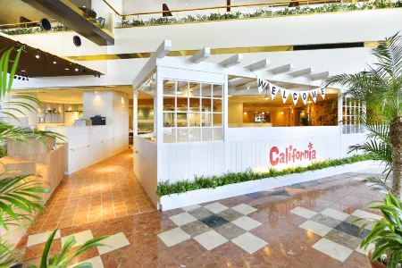 Tokyo Bay Maihama Hotel First Resort Отели рядом с достопримечательностью «Urayasu Local Museum»