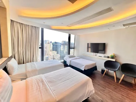 Epoch Hotel