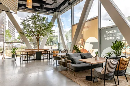 Best Western M-Treize Paris Asnieres