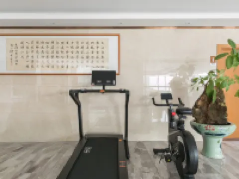 Fairyland Shangpin Hotel (Yuxi Xinping Pingshan Road) فنادق في شينبينغ