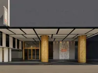 Hilton Garden Inn Bangkok Riverside Отели рядом с достопримечательностью «Пирс Си-Пхрая»