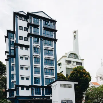 Harbour Ville Hotel Hotels near Redhill