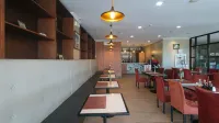 RedDoorz Plus @ MM Hotel Las Pinas - sarapan