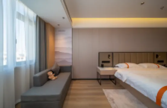 GEM Hotel (Feixi Yandian Baida Logistics Park)