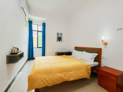 Shixing Pingfeng Stream Inn