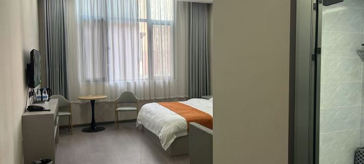Qintian Hotel Hotels in Long County