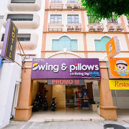 Swing & Pillows @ Dataran Merdeka Kuala Lumpur Отели рядом с достопримечательностью «Торговый комплекс Pertama»
