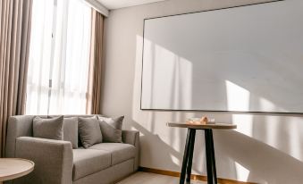 Jiuyue Zhenxuan Hotel (Fuyang Yingquan District Seventh Middle School)