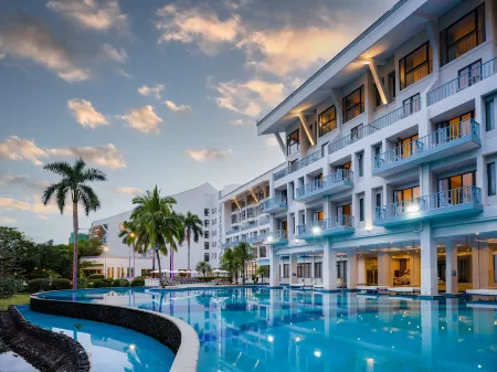 Novotel Sanya Bay Yatai Отели рядом с достопримечательностью «Xidao Wharf»