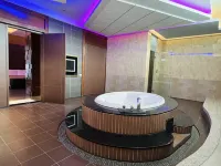 Wei Feng Motel - Pingtung Hotel a Pingtung
