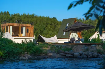 安吉二房裡Camping溯溪獨棟露營地 安吉龍出沒大峽谷漂流附近的飯店