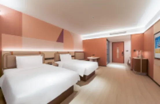 Orange Hotel (Shanghai Xuhui Zhumei Road Subway Station) Hotel berhampiran Shanghai Xuhui Gymnasium