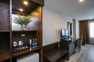 Deluxe Empress Twin Room Empress Pattaya Hotel Photo