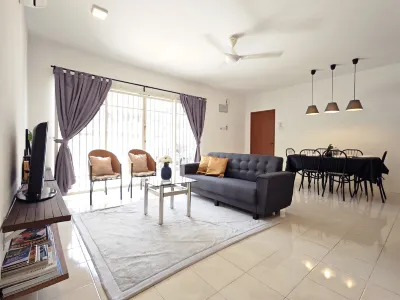 Cosy BatuKawan Homestay~5 mins to IKEA~Entire Home Hotels near Goodfields Residence