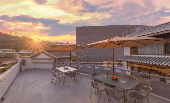 Tengchong Wenhan Yunbai Hot Spring Hotel