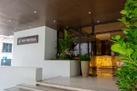 VIP Executive Suites do Marques Hotel Hotels near Ulysses Tower