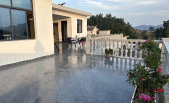 Qianxi Hualang Chinese Inn Homestay