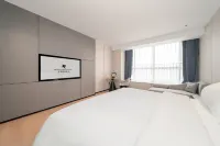 REZEN LONGUU Hotel (Foshan Sanshan Newcity North Subway Station Store)