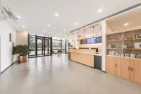 HanTing Hotel (Shuozhou Minfu East Street Meidu Plaza) - parkir