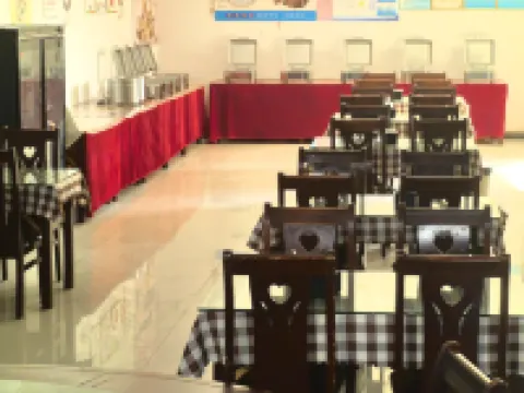 창위안 중저우 비즈니스 호텔