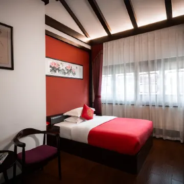 Jinbi Hall Hotel (Nanping Pedestrian Street Jinma Bijifang Branch)