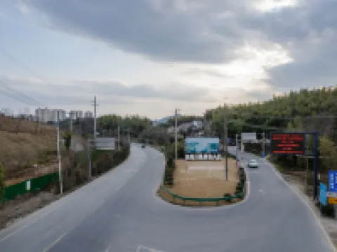 Super 8 Hotel (Ning Wai Beach) Hotels in Ningguo