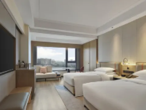 Sheraton Jiujiang Hotels in Jiujiang