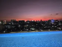 فونج يوت ريزورت هوتل - مسبح غير متناهي