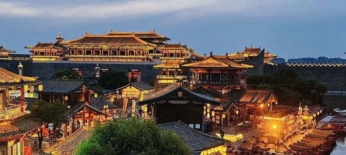 Bailu Dongyuan Hotel (Xiangyang East Station Dongjin Minfa Century Square Branch) Hotels in Xiangyang