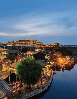 Bailu Dongyuan Hotel (Xiangyang East Station Dongjin Minfa Century Square Branch)