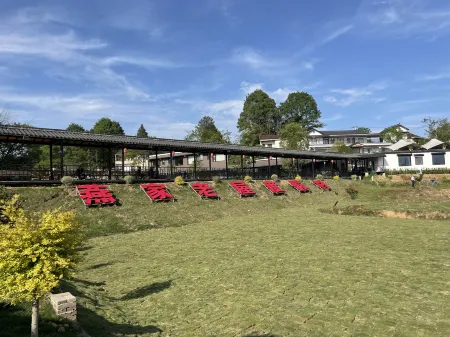 Yanjia Old House Resort