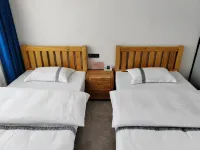 Quanyouju Homestay - parking