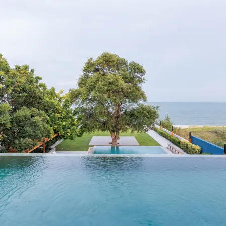 Beach Front Condo, Baan Thew Talay Blue Sapphire