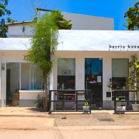 Hometel Barrio House Mactan