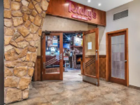 Seven Oaks Hotel Regina Hotels in Regina