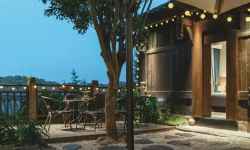 Shisanjian Demen Renli Sitang Yasu