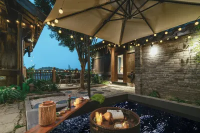 Shisanjian Demen Renli Sitang Yasu Hotels in Jintang