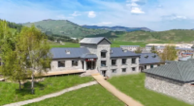 喀納斯云然裏民宿 ジャデン·ヒョン周辺のホテル